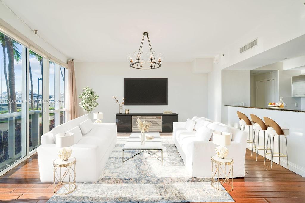 400 Alton Rd #TH-3M Miami Beach, FL 33139