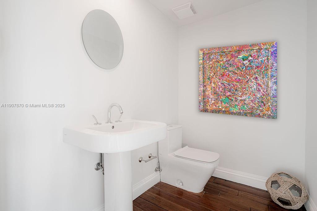 400 Alton Rd #TH-3M Miami Beach, FL 33139