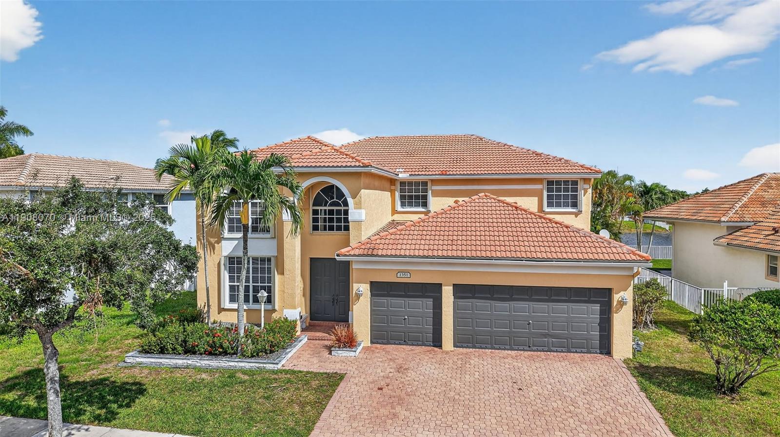 1351 NW 139th Ave Pembroke Pines, FL 33028