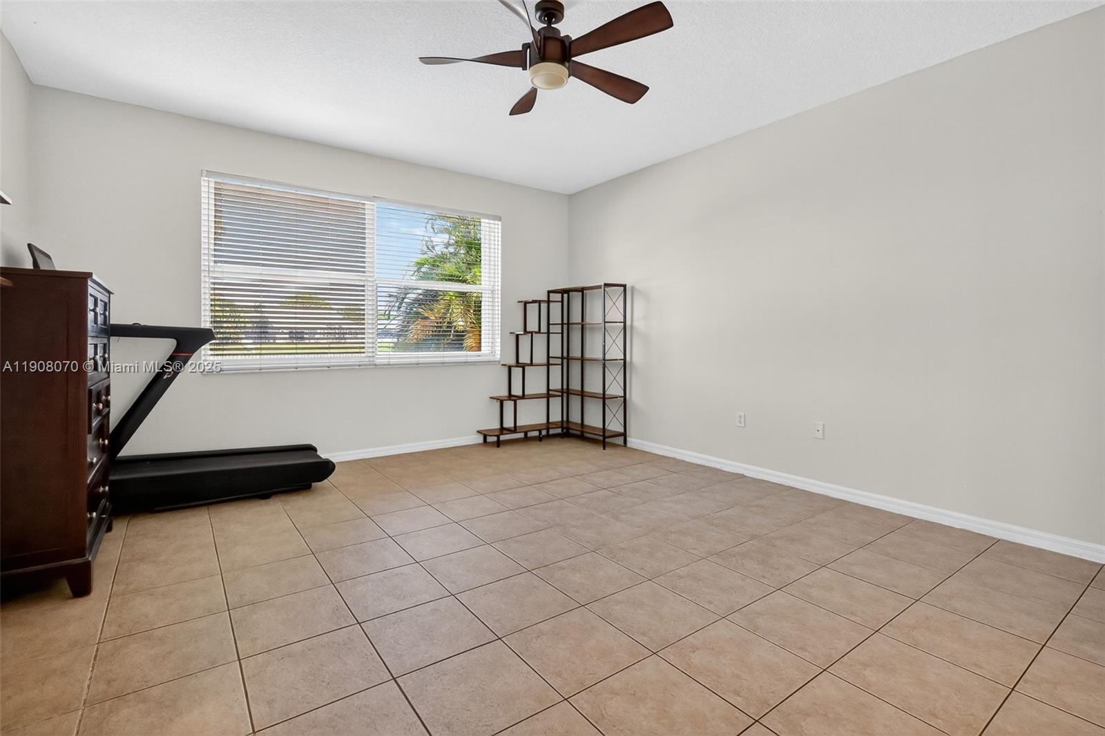 1351 NW 139th Ave Pembroke Pines, FL 33028
