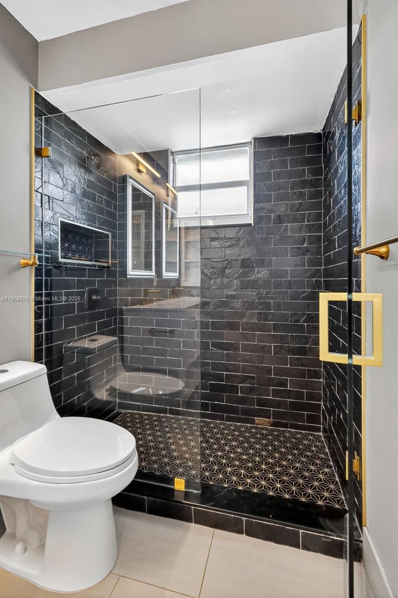 1351 NW 139th Ave Pembroke Pines, FL 33028