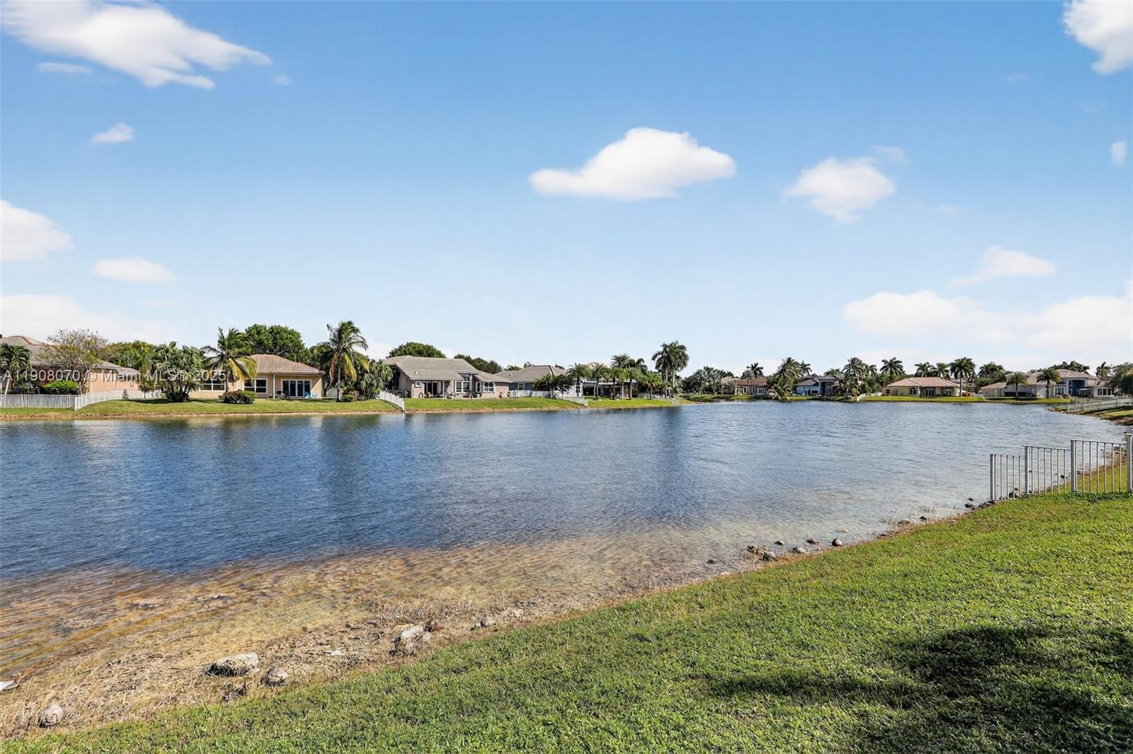 1351 NW 139th Ave Pembroke Pines, FL 33028