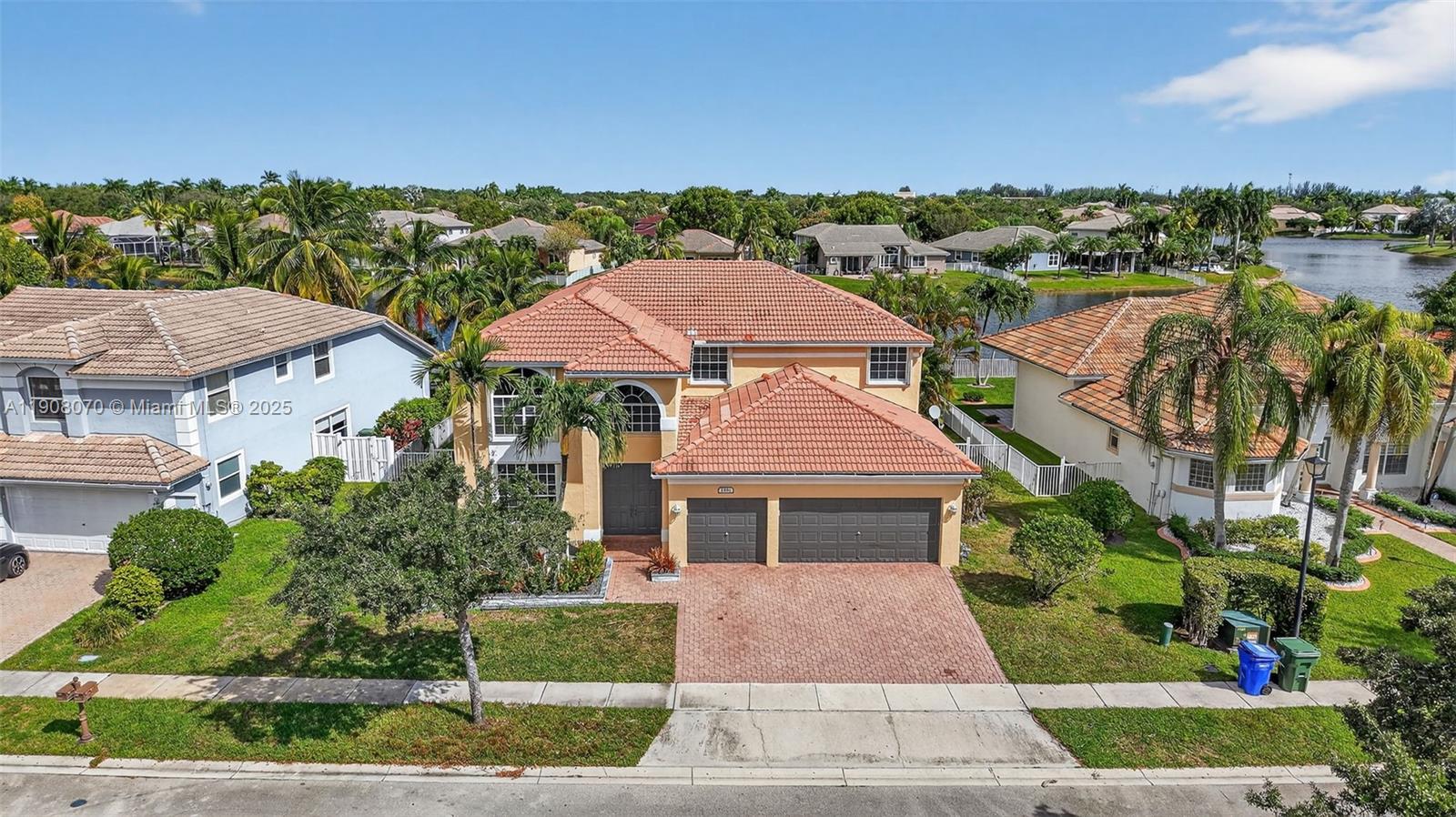 1351 NW 139th Ave Pembroke Pines, FL 33028