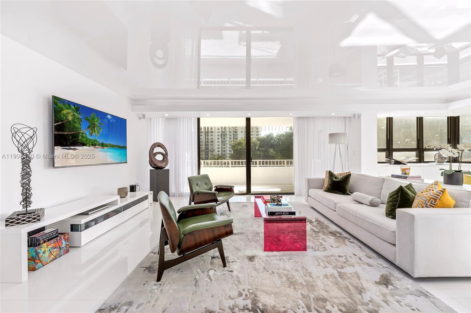 10205 Collins Ave #201 Bal Harbour, FL 33154