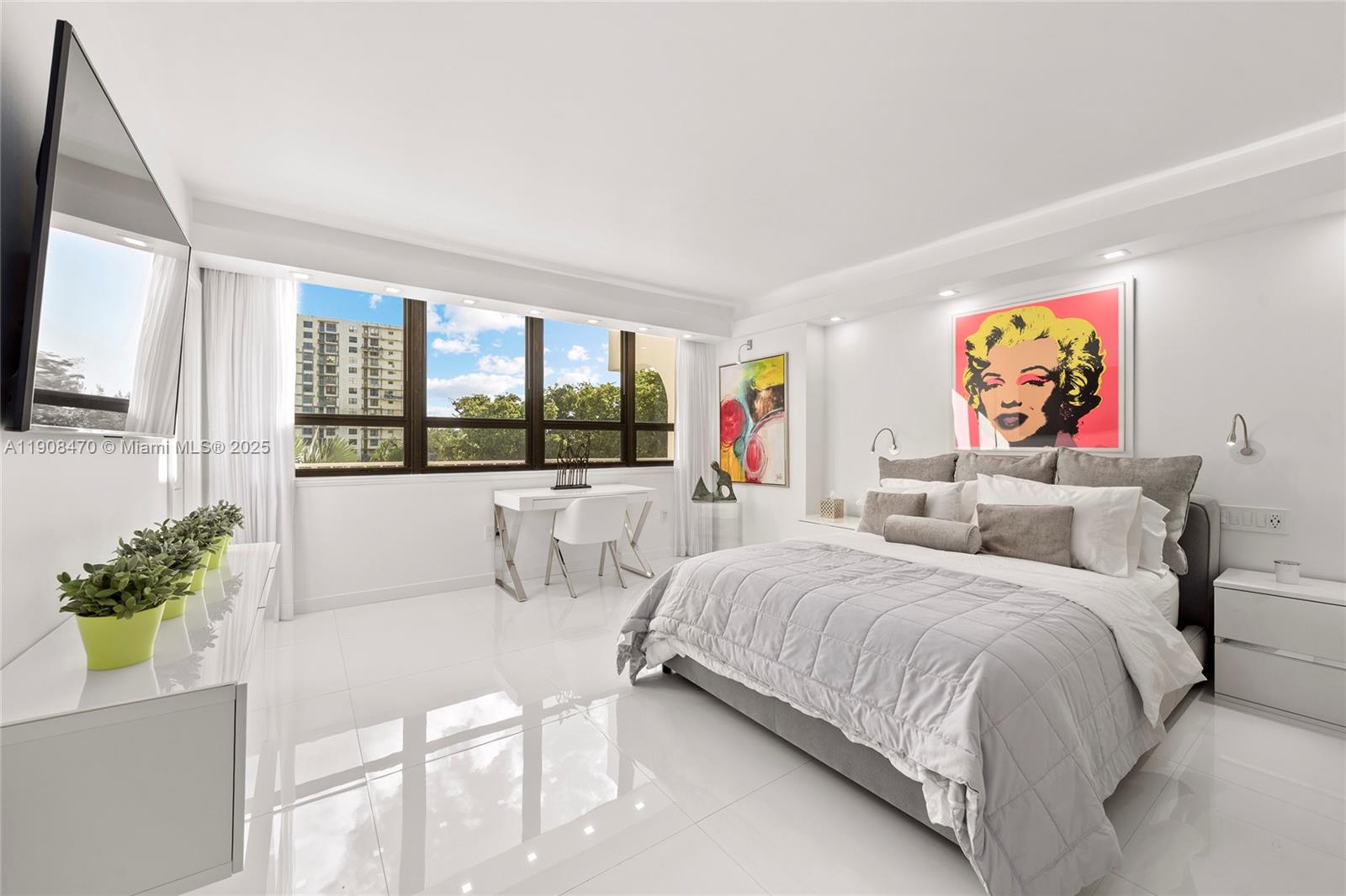 10205 Collins Ave #201 Bal Harbour, FL 33154