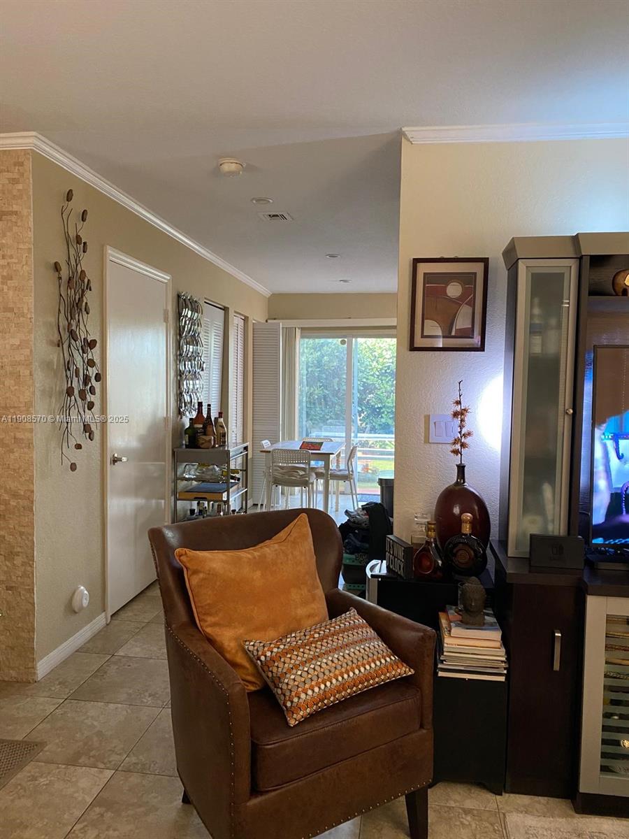 2098 NE 167th St #2-118 North Miami Beach, FL 33162