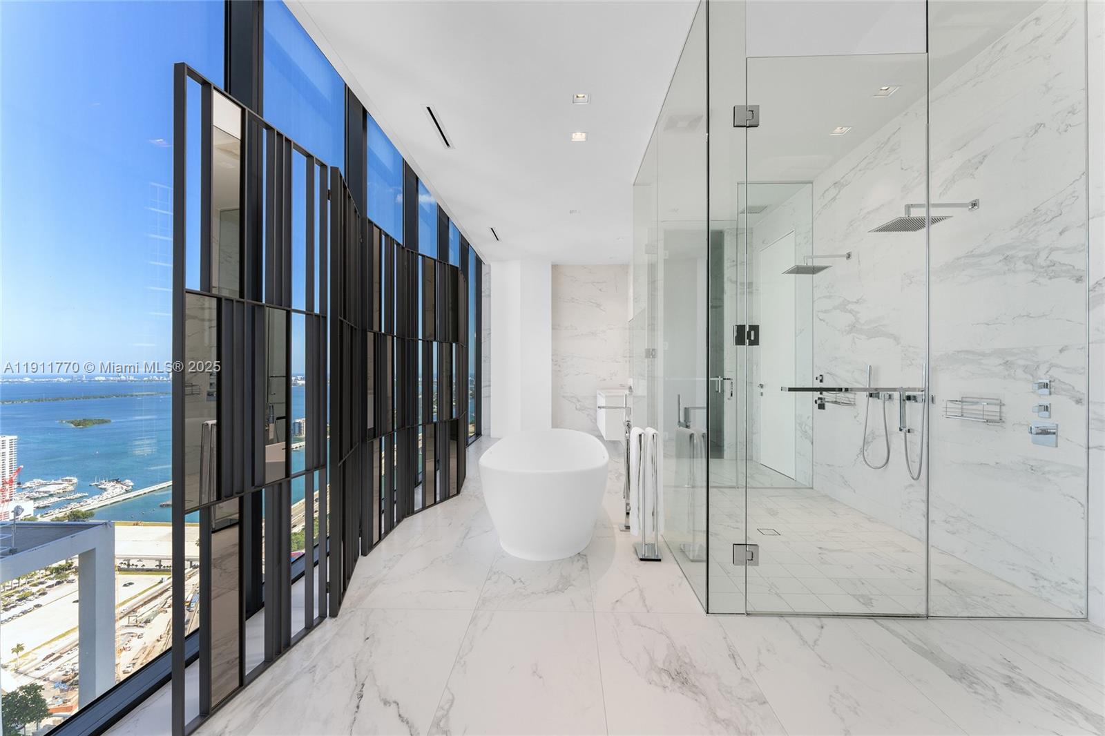 1000 Biscayne Blvd #5101 Miami, FL 33132