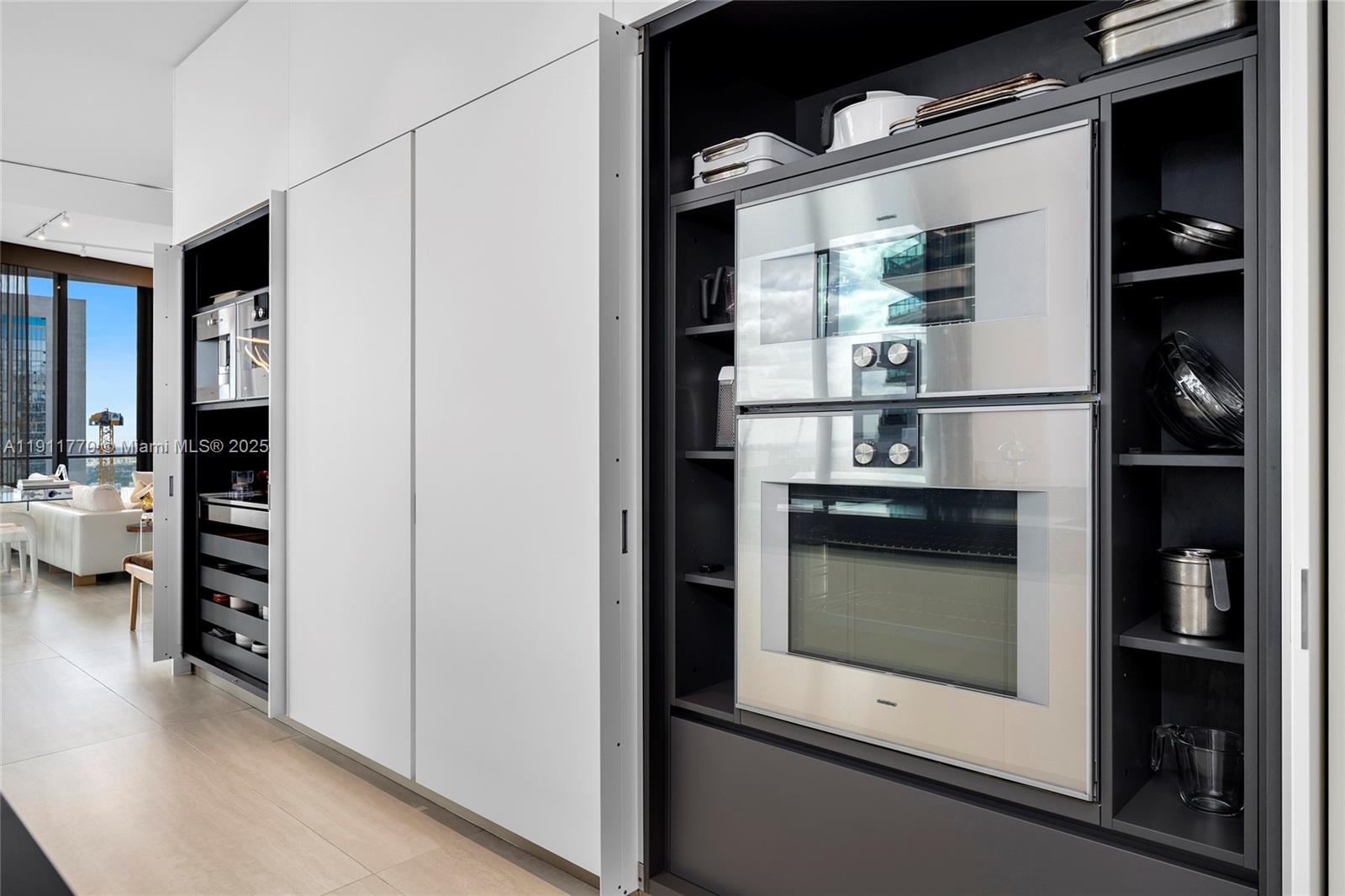 1000 Biscayne Blvd #5101 Miami, FL 33132