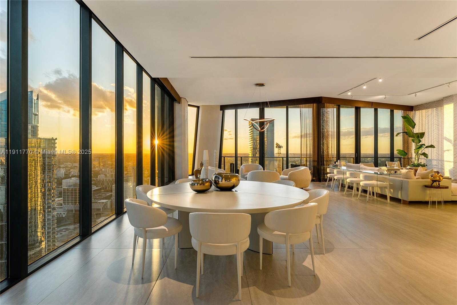 1000 Biscayne Blvd #5101 Miami, FL 33132