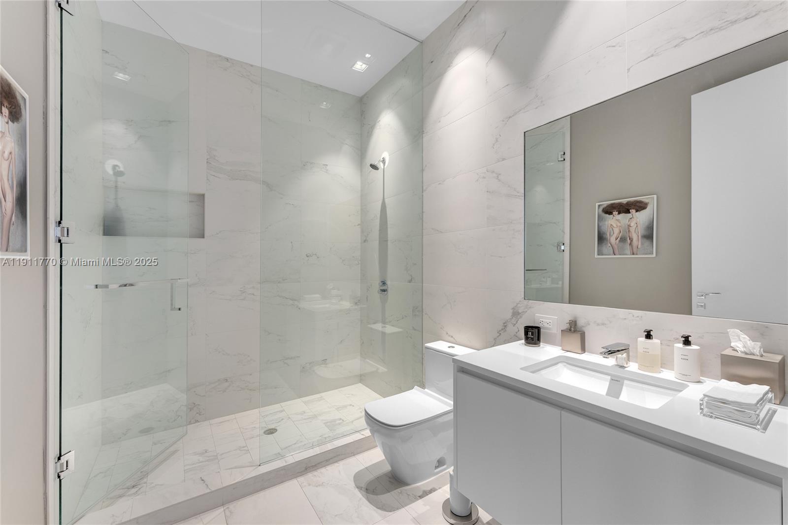 1000 Biscayne Blvd #5101 Miami, FL 33132