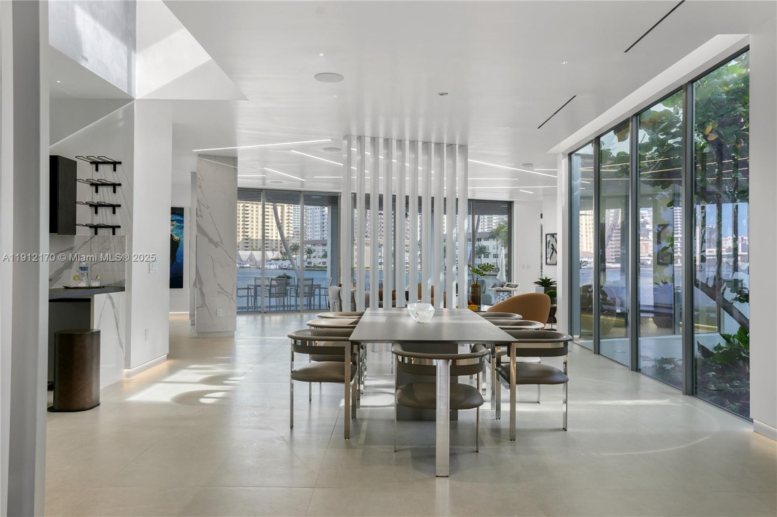 501 Palm Dr Hallandale Beach, FL 33009