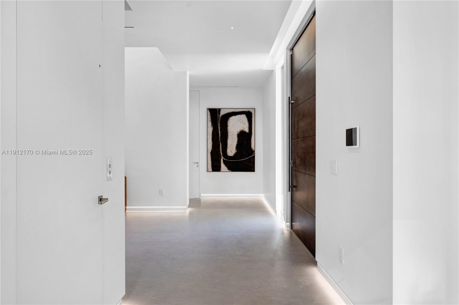 501 Palm Dr Hallandale Beach, FL 33009