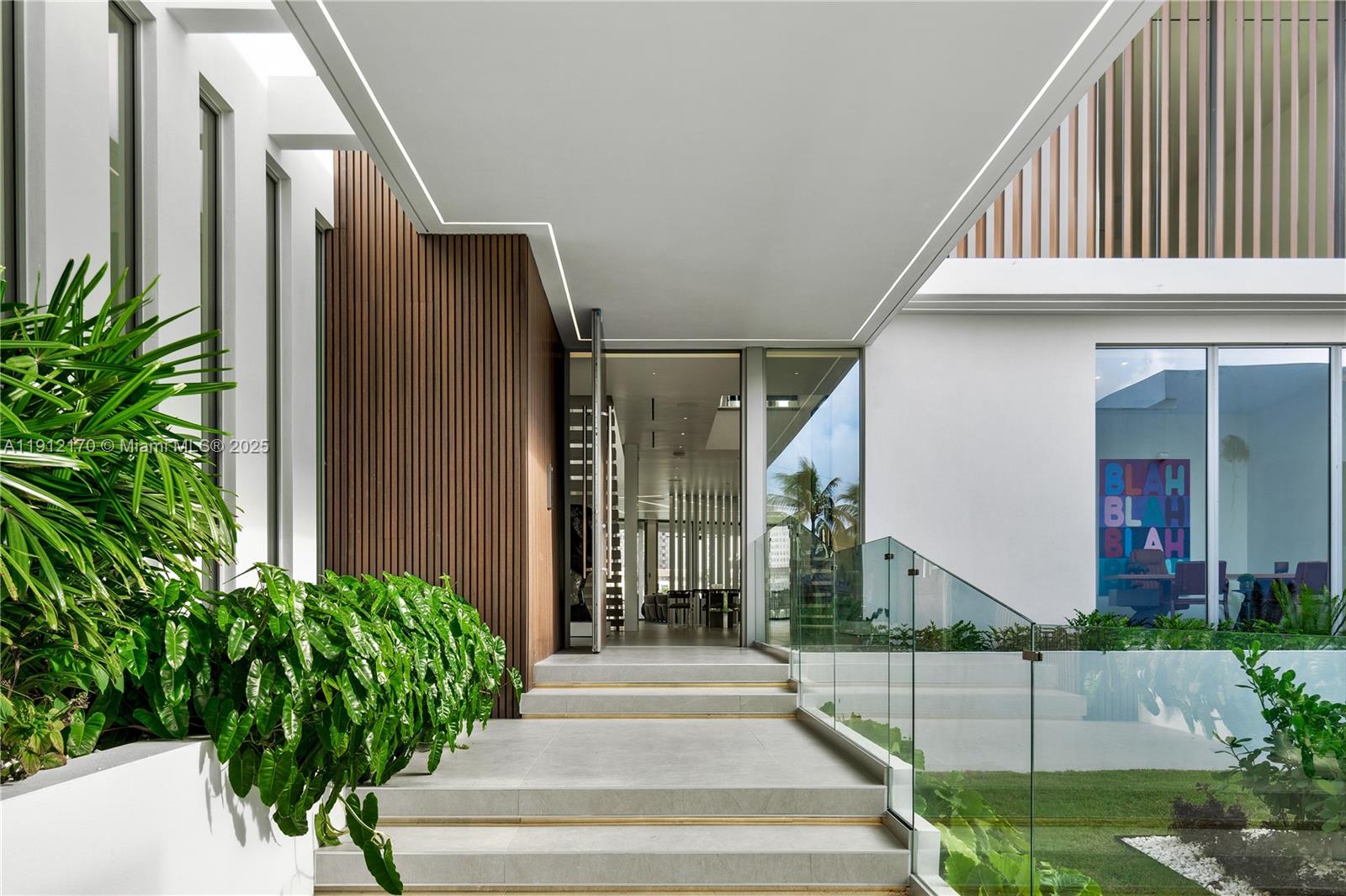 501 Palm Dr Hallandale Beach, FL 33009