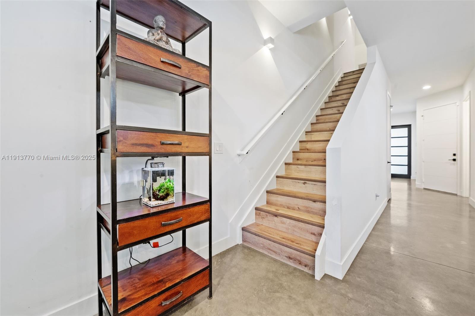 1226 NE 11th Ave Fort Lauderdale, FL 33304