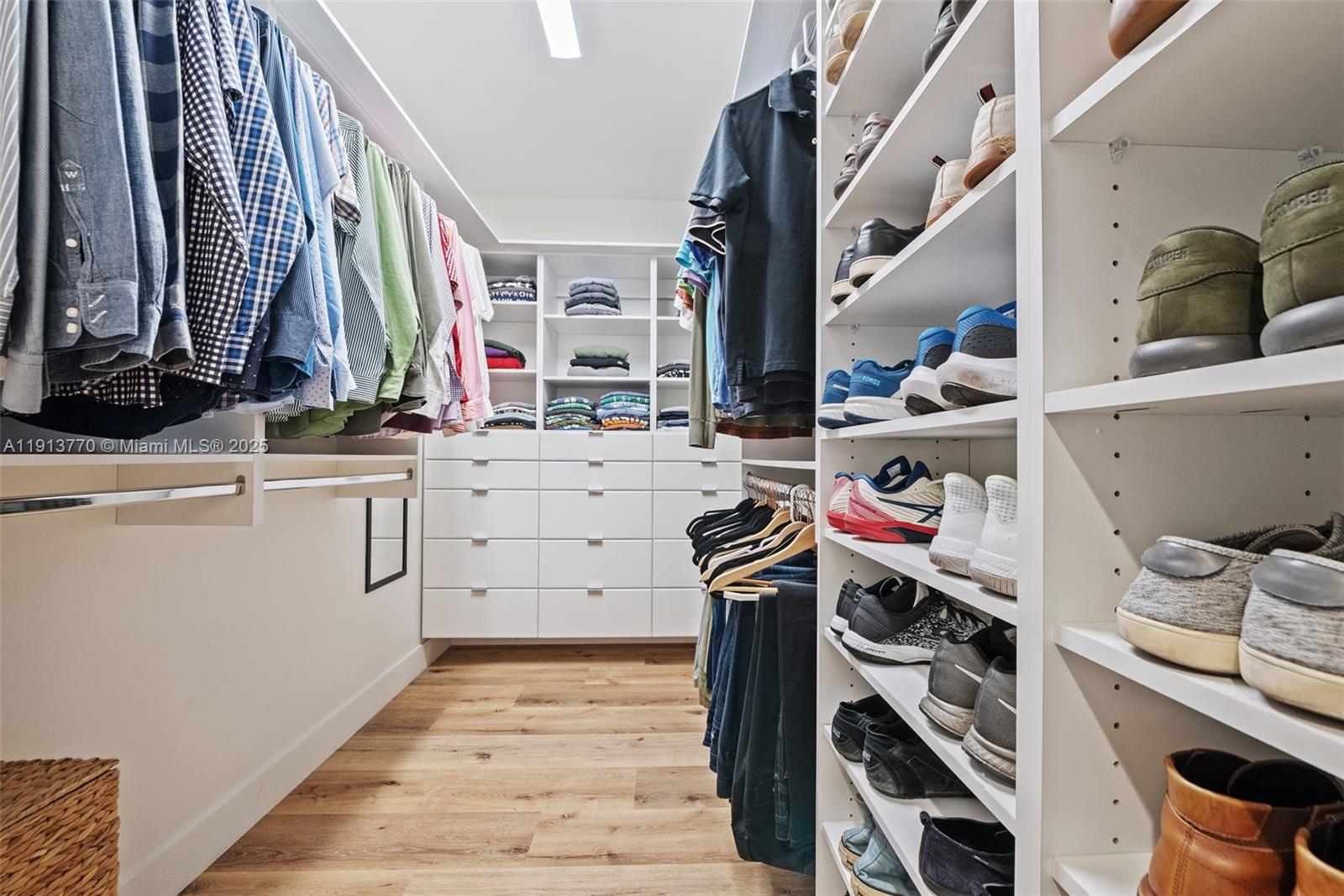 1226 NE 11th Ave Fort Lauderdale, FL 33304