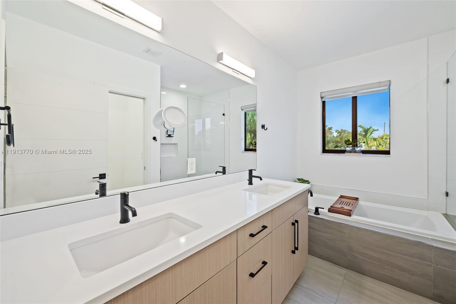 1226 NE 11th Ave Fort Lauderdale, FL 33304