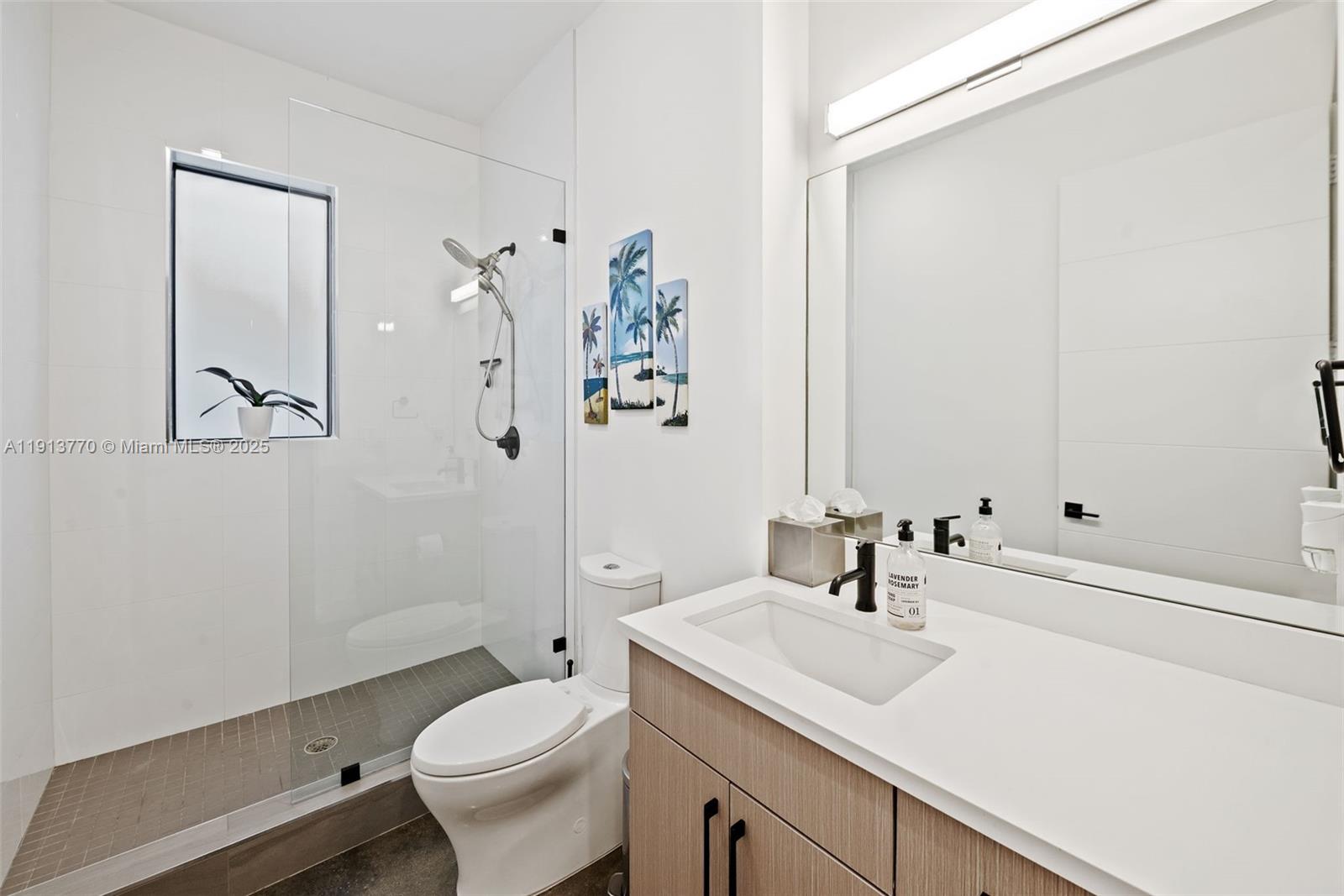 1226 NE 11th Ave Fort Lauderdale, FL 33304