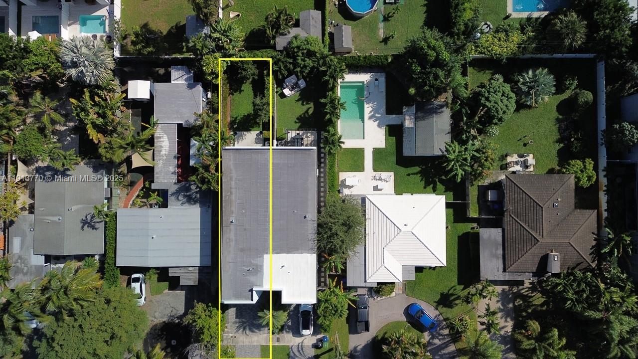 1226 NE 11th Ave Fort Lauderdale, FL 33304