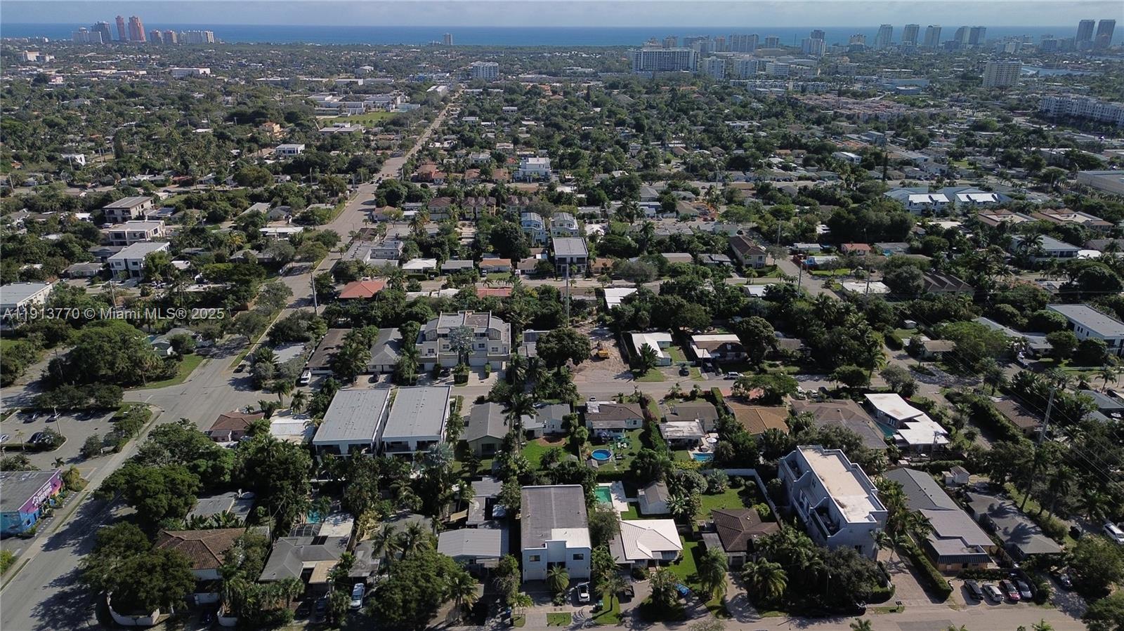 1226 NE 11th Ave Fort Lauderdale, FL 33304