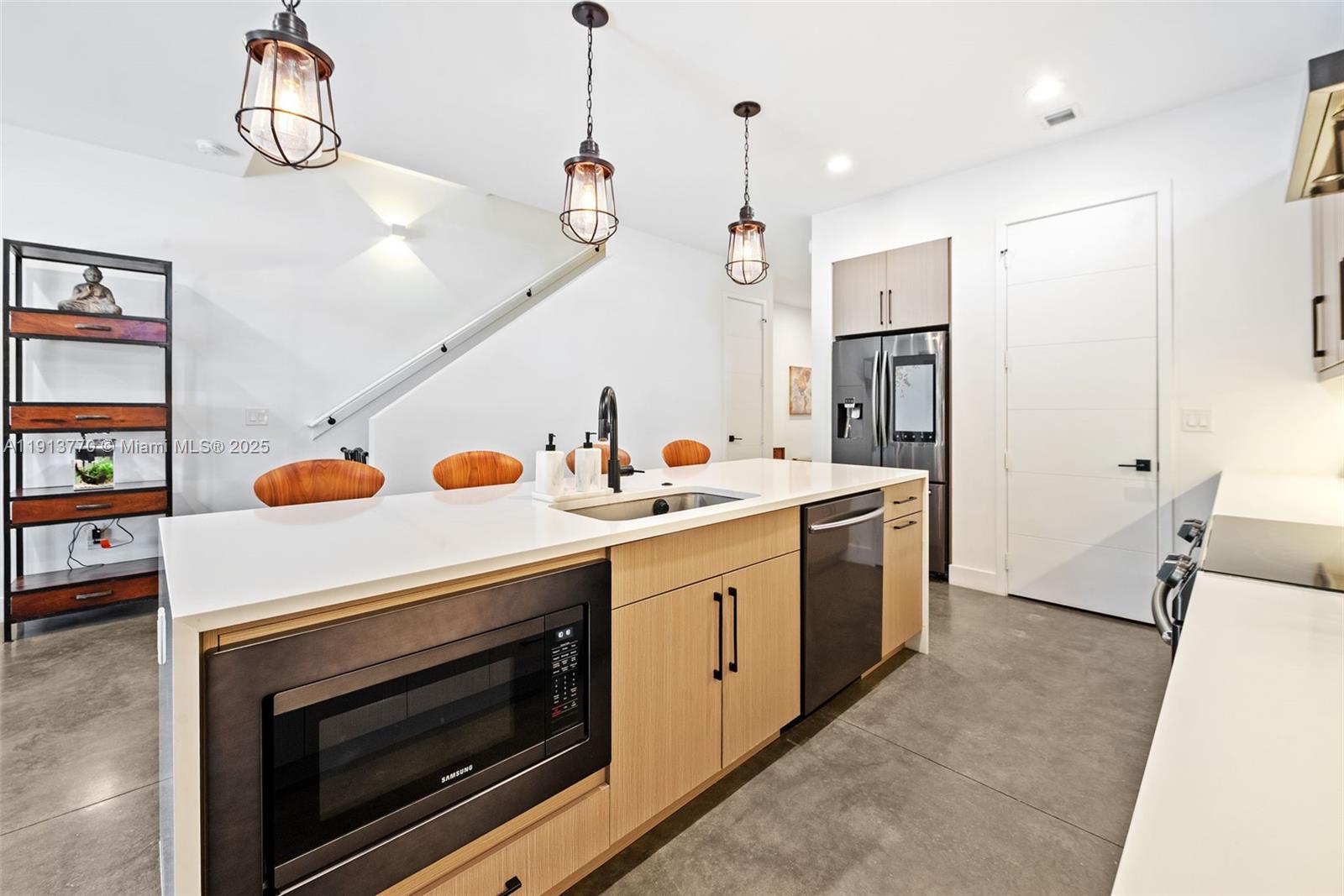 1226 NE 11th Ave Fort Lauderdale, FL 33304