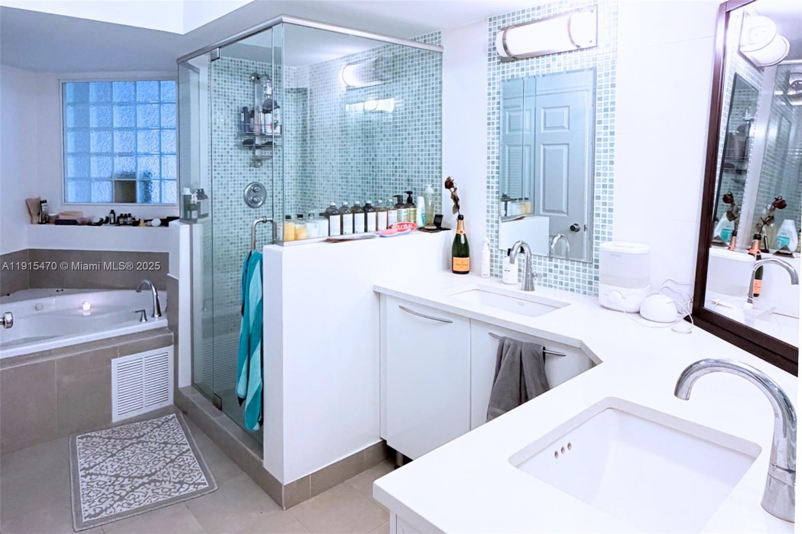 125 Jefferson Ave #121 Miami Beach, FL 33139