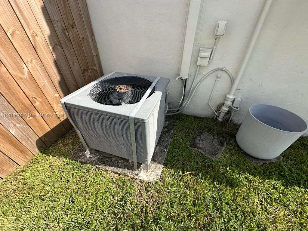 165 NE 98th St Miami Shores, FL 33138