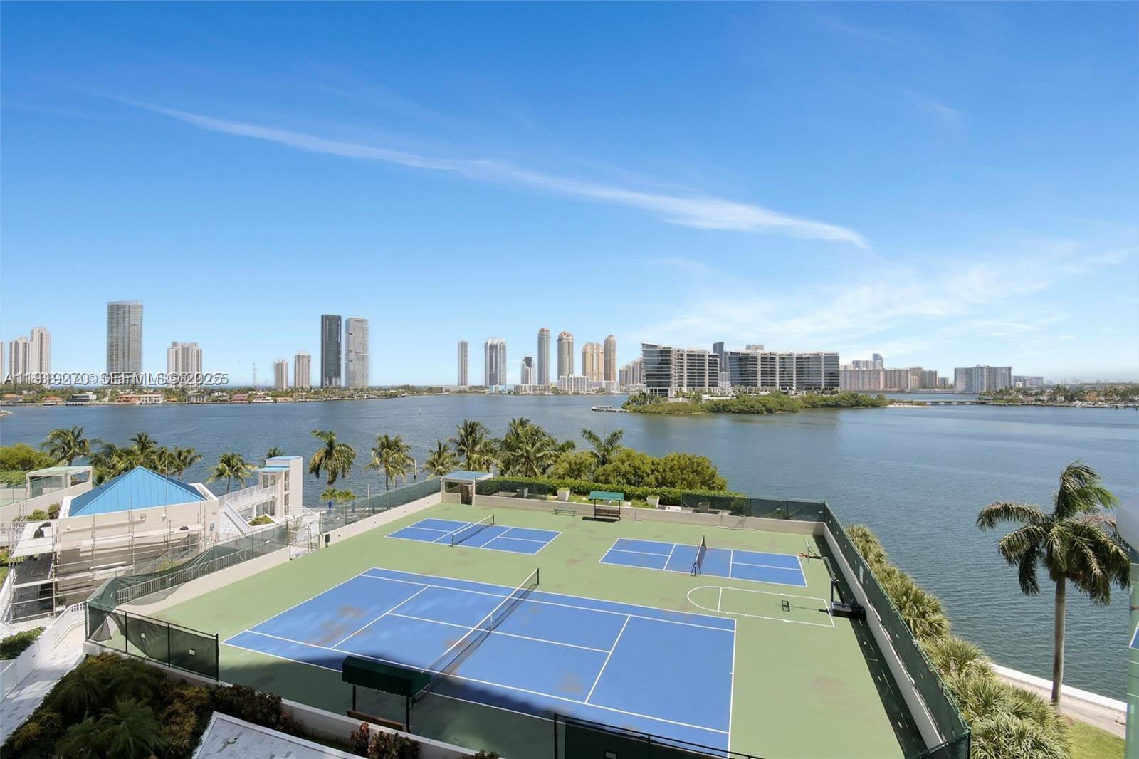 3370 Hidden Bay Dr #511 Aventura, FL 33180