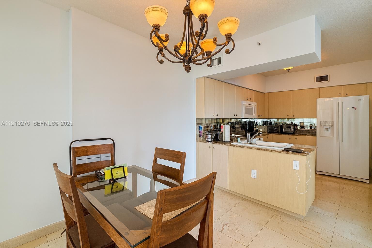 3370 Hidden Bay Dr #511 Aventura, FL 33180