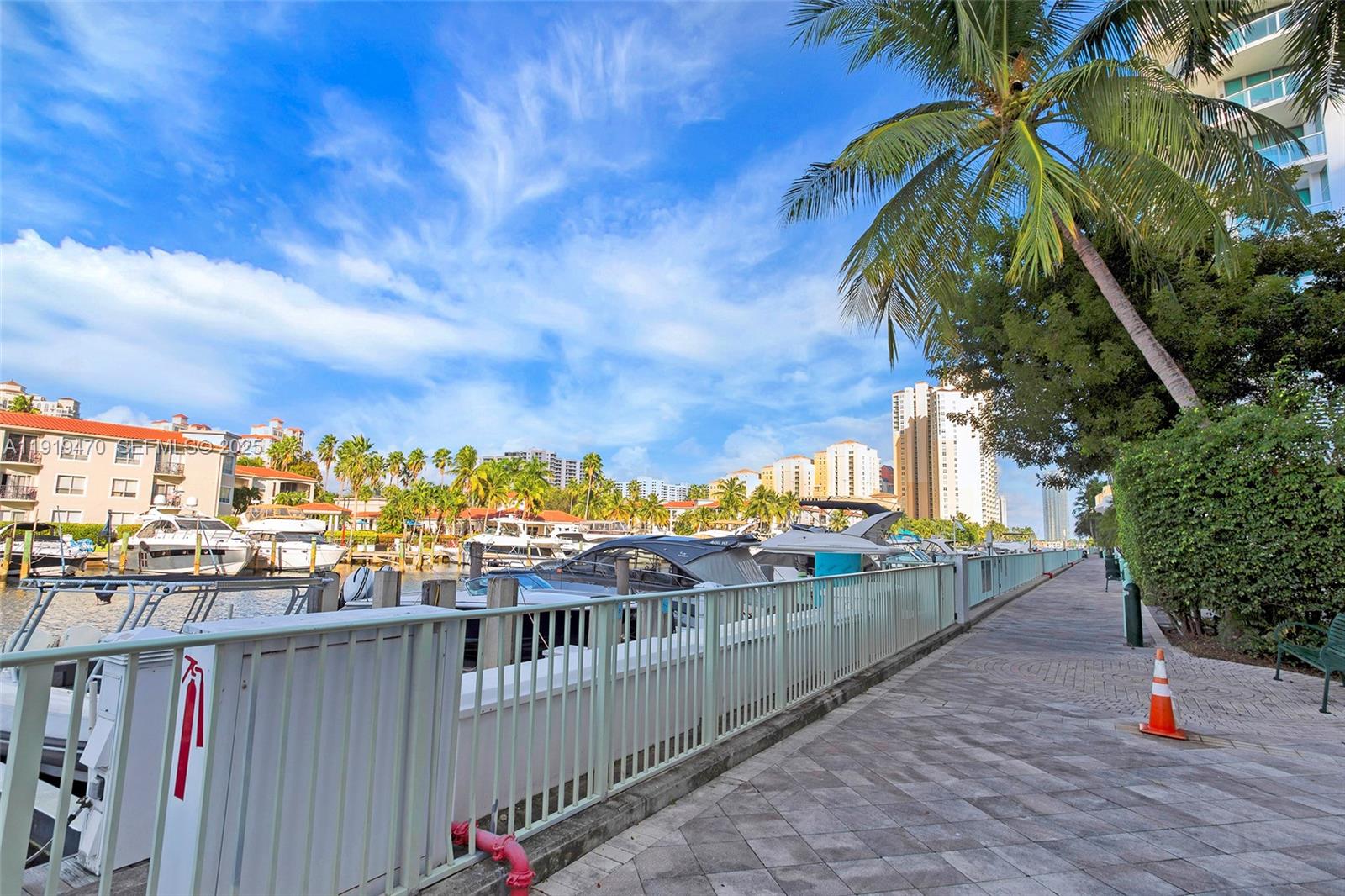 image Uptown Marina Lofts33