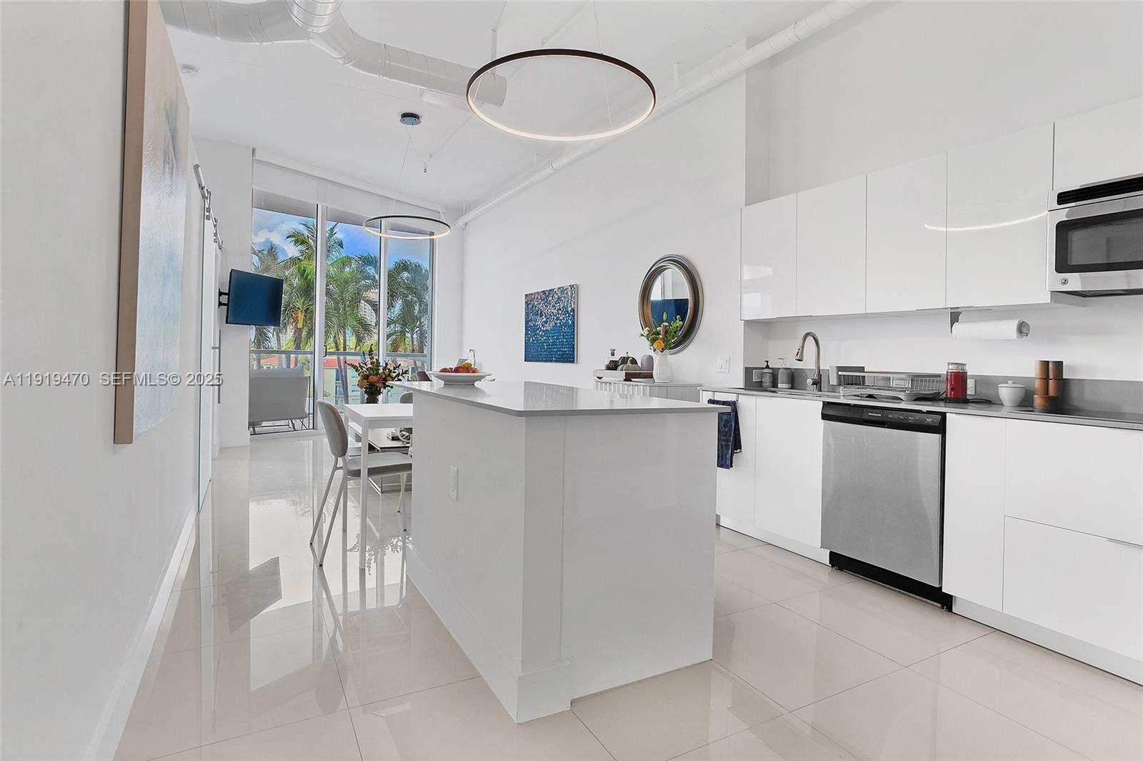 image Uptown Marina Lofts5