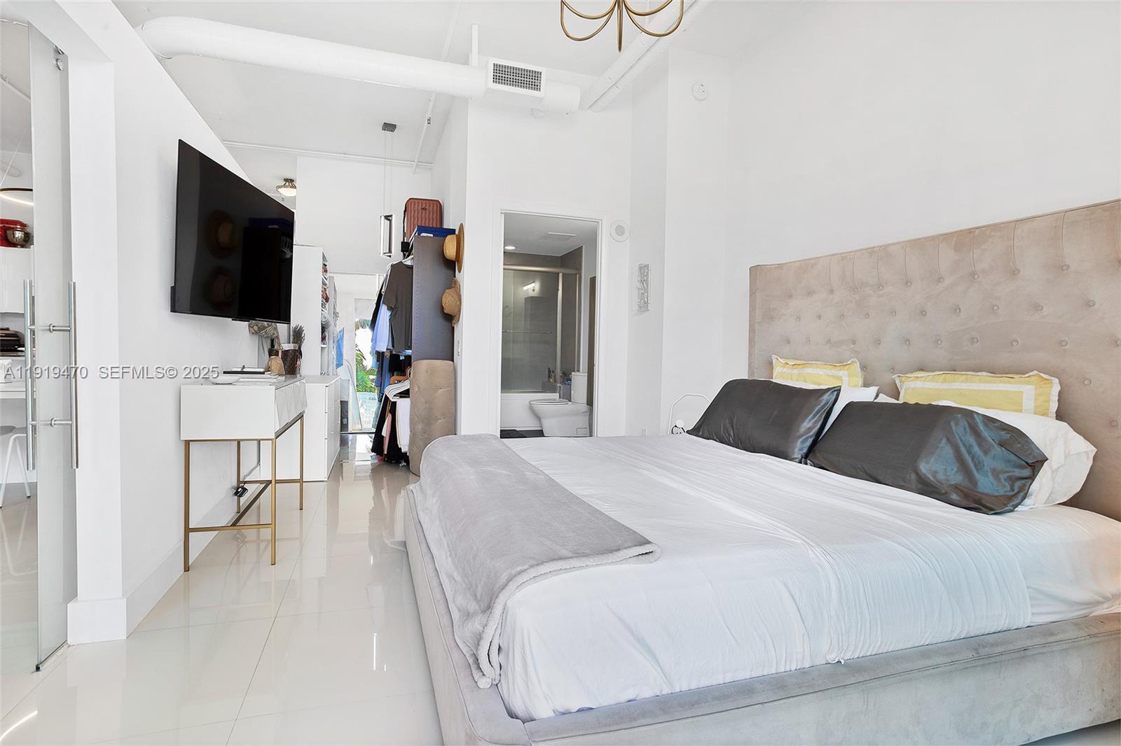 image Uptown Marina Lofts6