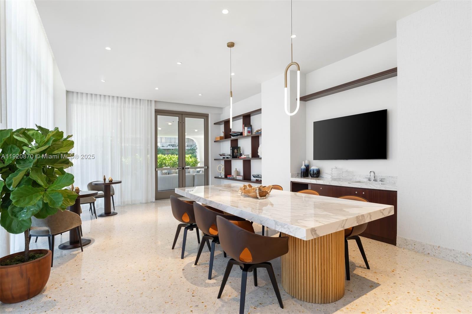 2678 Tigertail Ave #1504 Miami, FL 33133