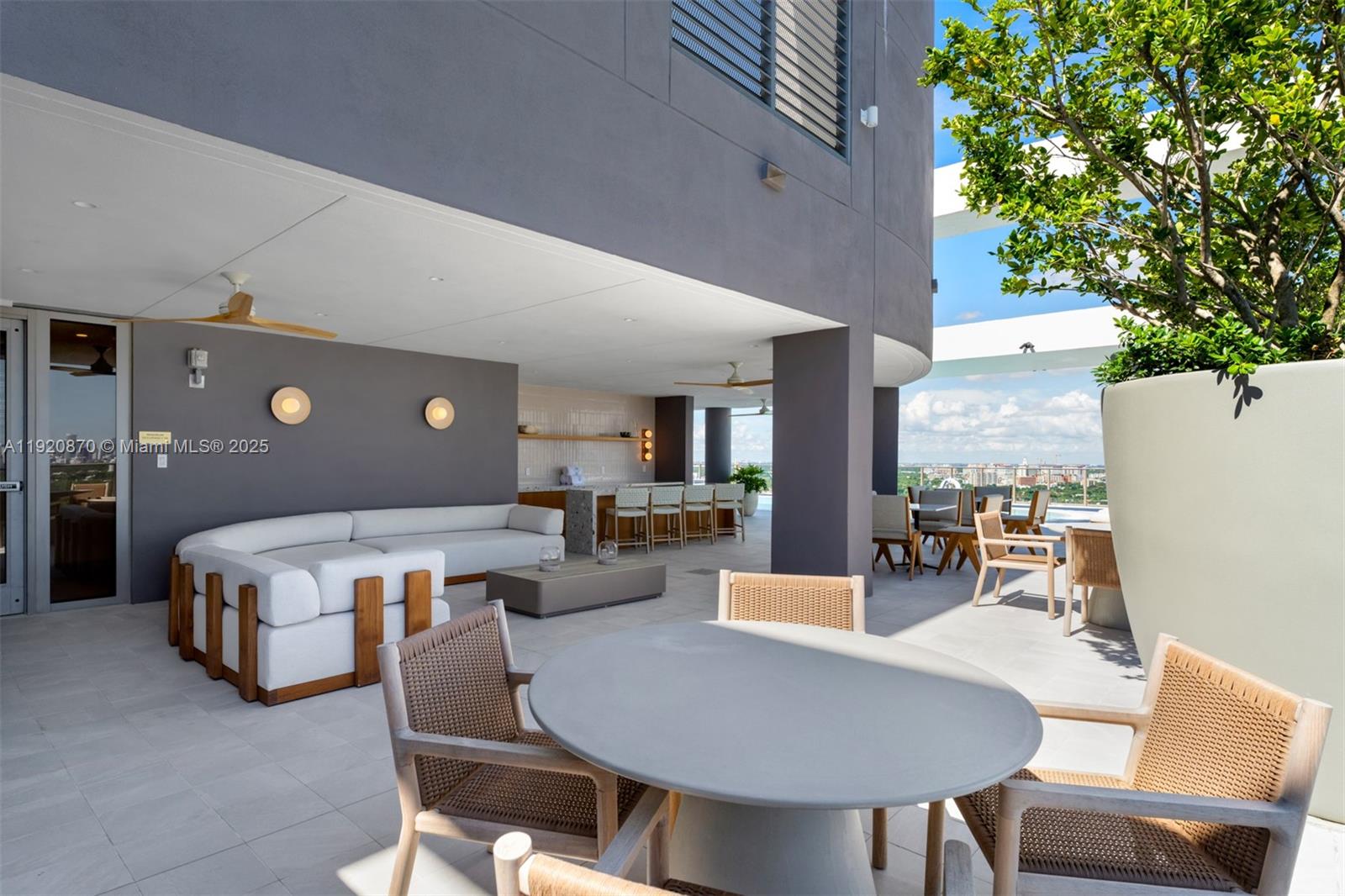 2678 Tigertail Ave #1504 Miami, FL 33133