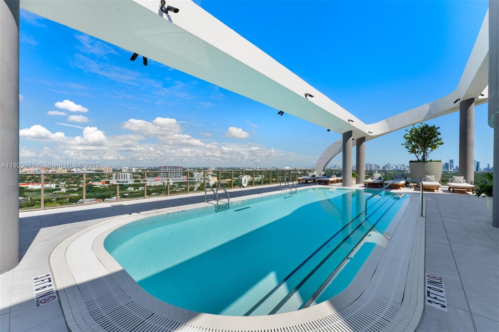 2678 Tigertail Ave #1504 Miami, FL 33133