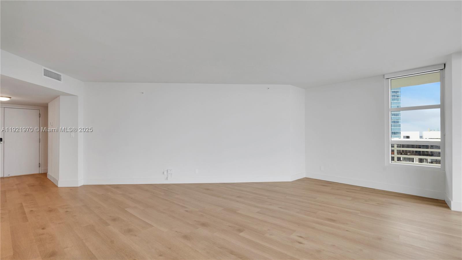 555 NE 34th St #901 Miami, FL 33137