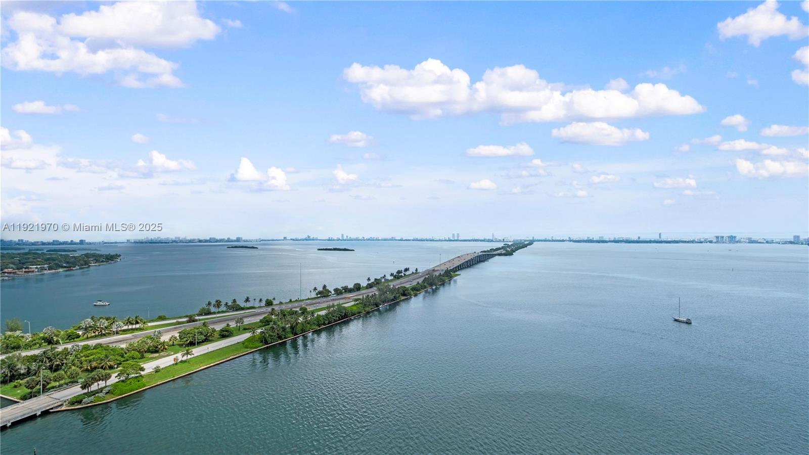 555 NE 34th St #901 Miami, FL 33137