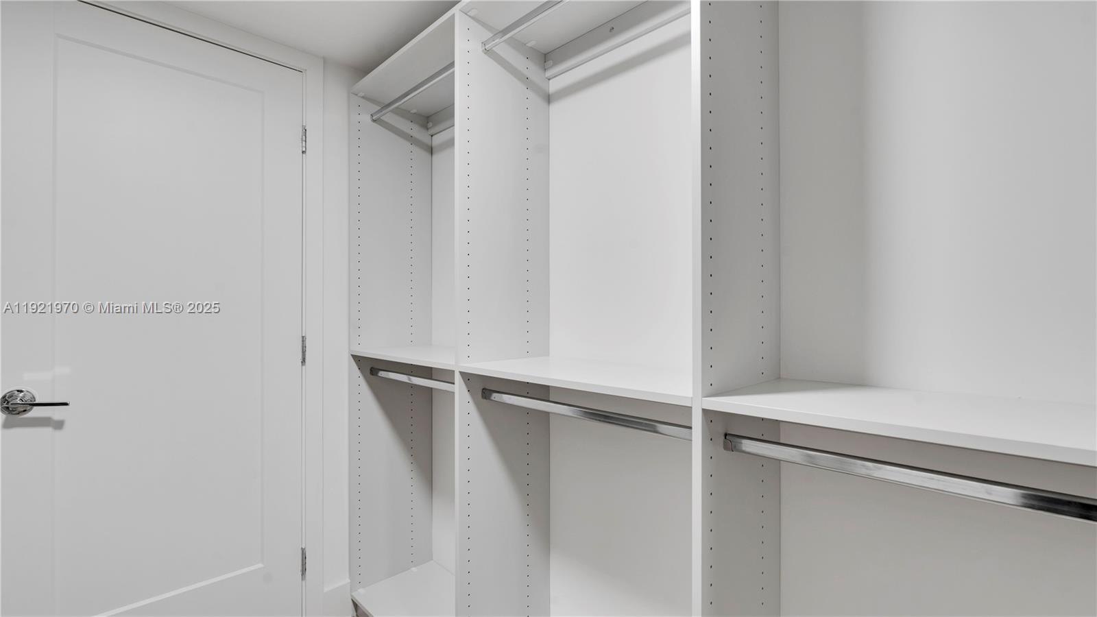 555 NE 34th St #901 Miami, FL 33137