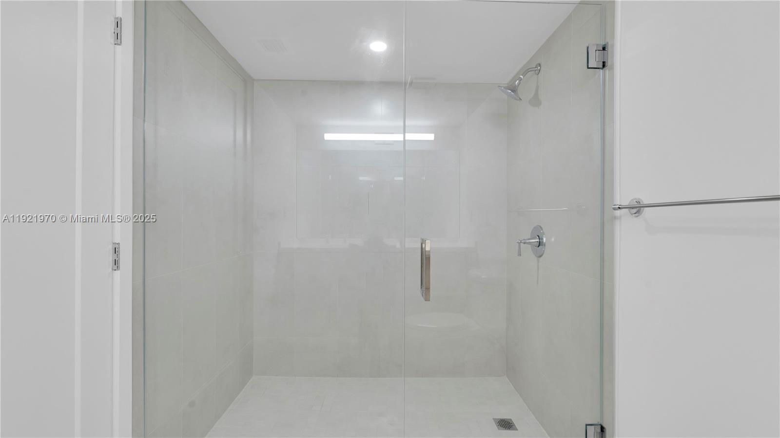 555 NE 34th St #901 Miami, FL 33137