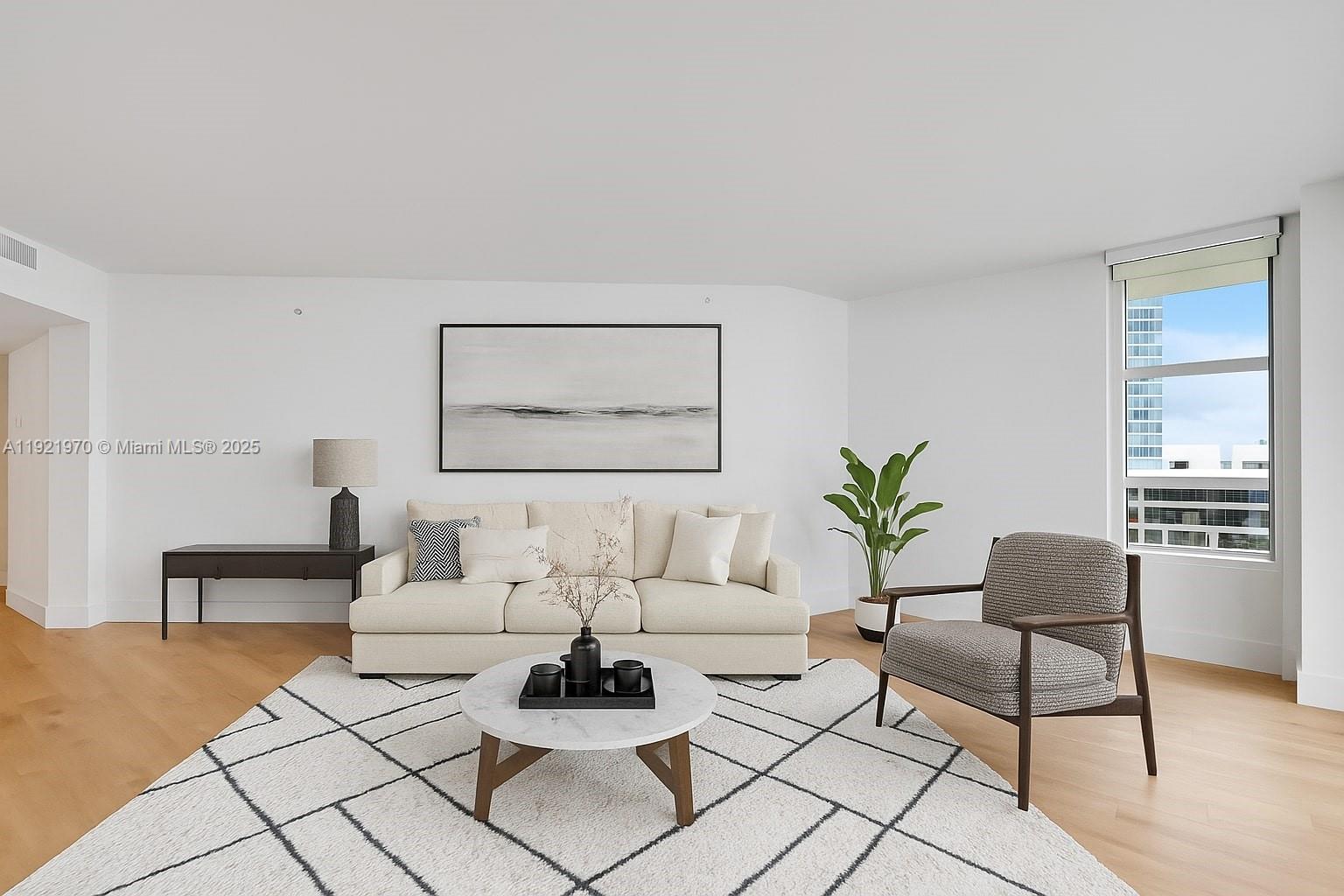 555 NE 34th St #901 Miami, FL 33137