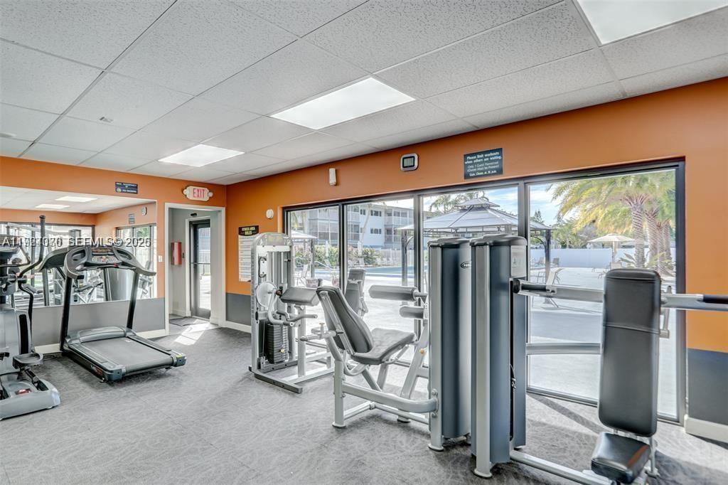 4800 Hillcrest Ln #511 Hollywood, FL 33021