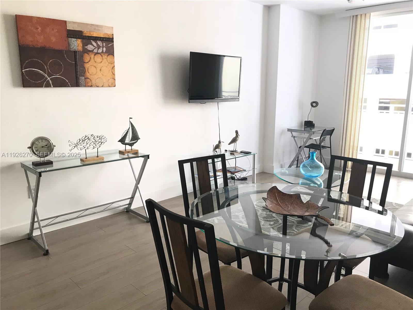 185 SE 14th Te #802 Miami, FL 33131