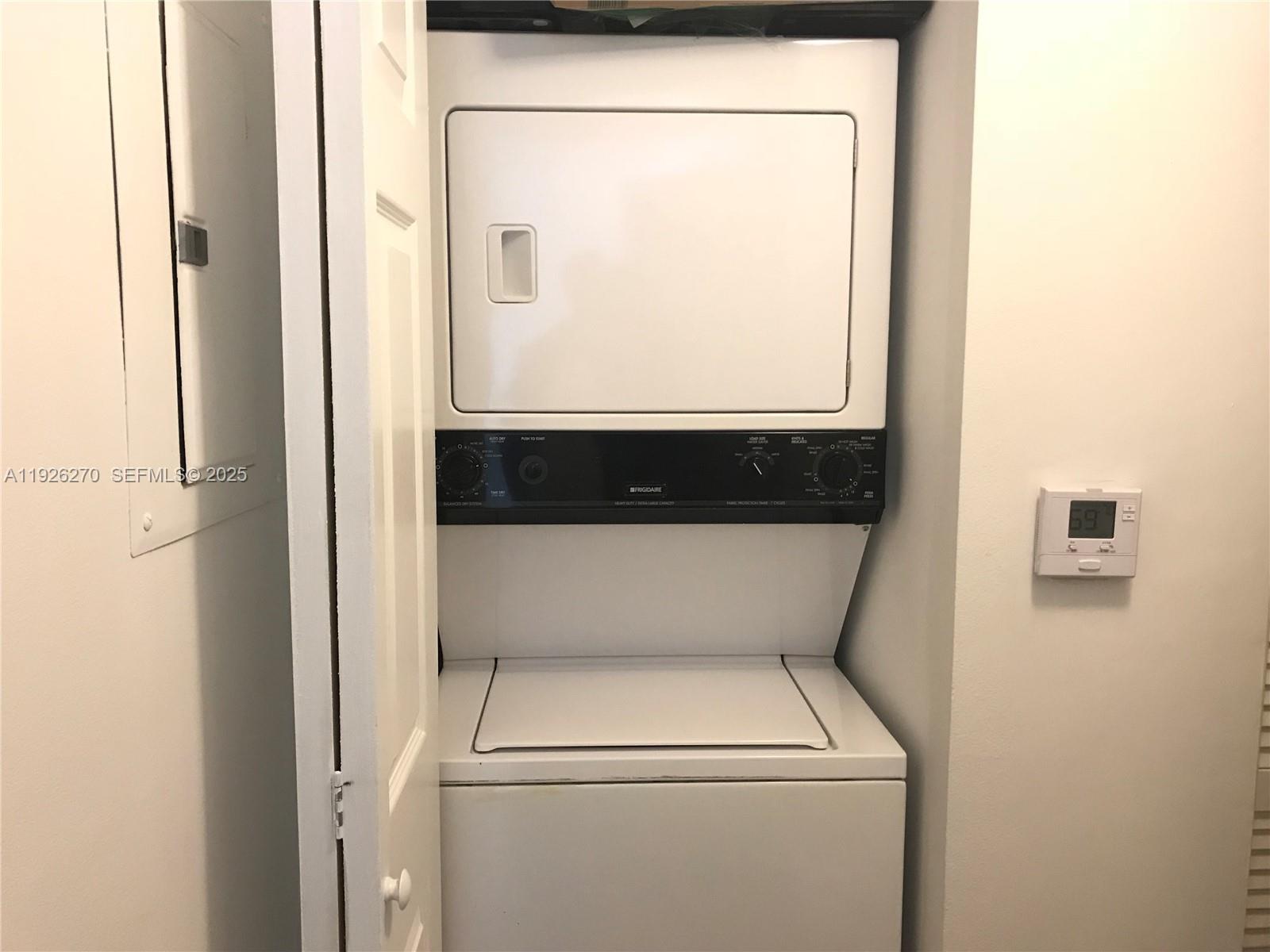 185 SE 14th Te #802 Miami, FL 33131