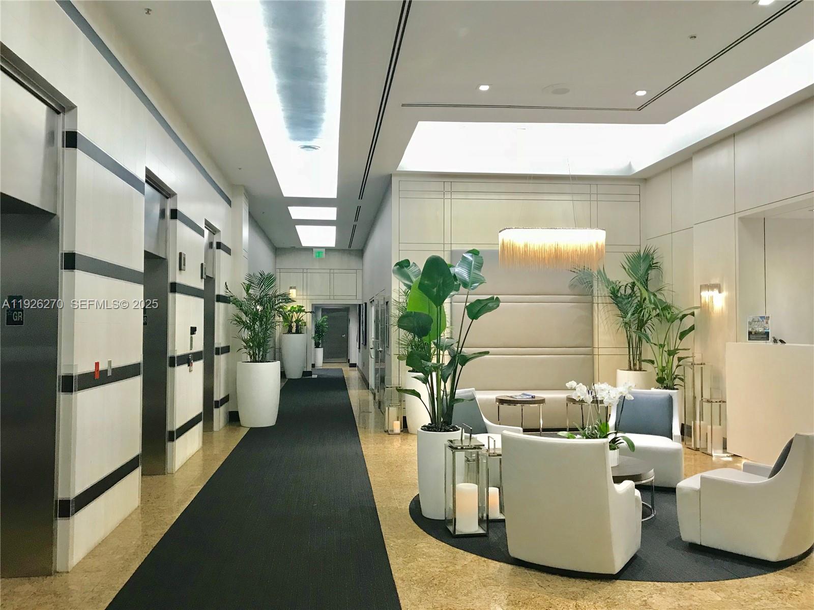 185 SE 14th Te #802 Miami, FL 33131