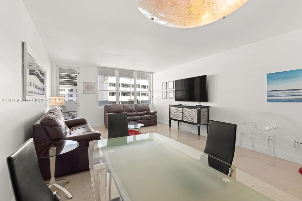 100 Lincoln Rd #702 Miami Beach, FL 33139