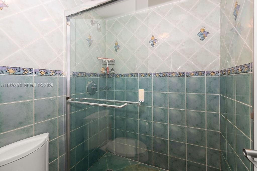 100 Lincoln Rd #702 Miami Beach, FL 33139