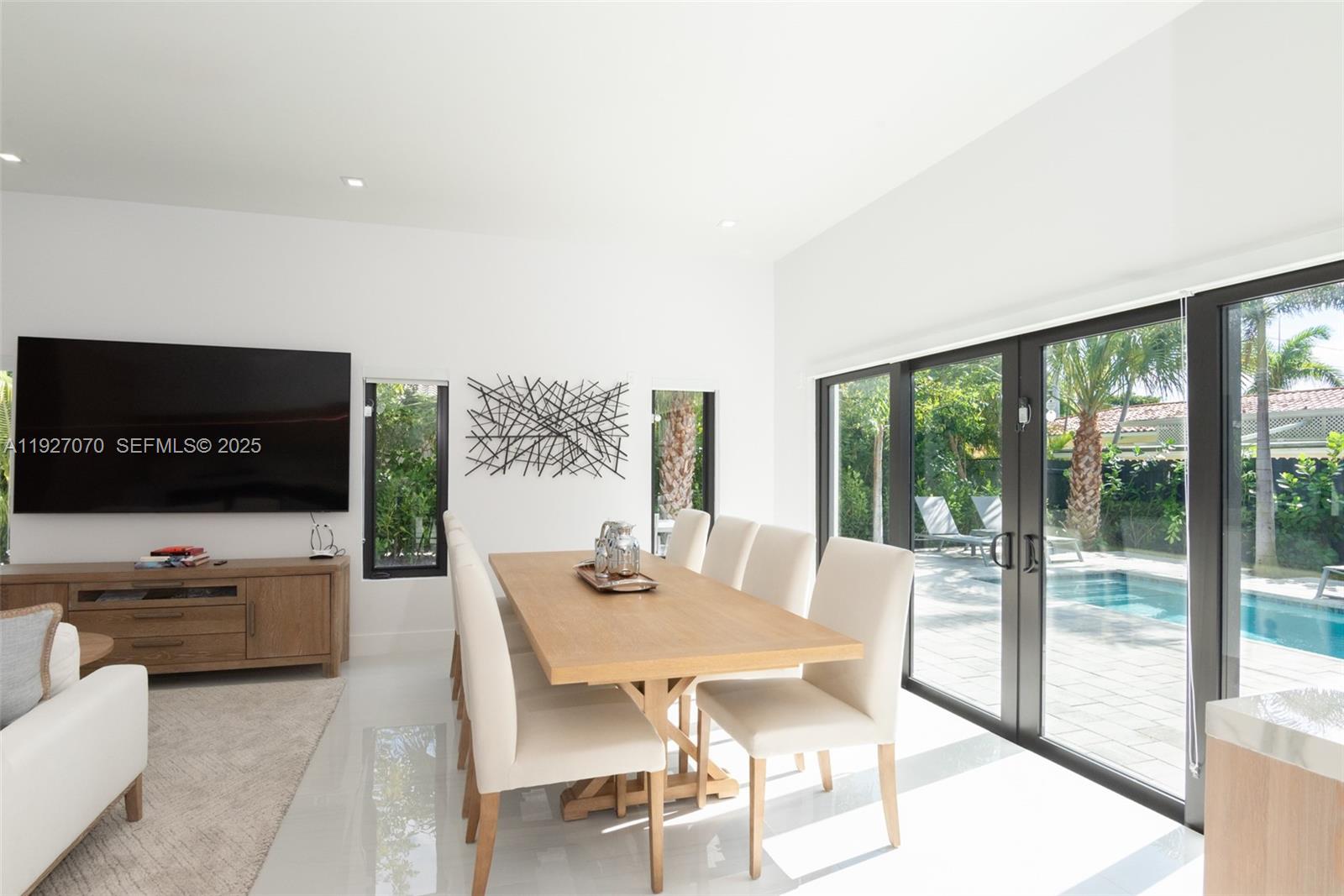 306 Plymouth Rd West Palm Beach, FL 33405