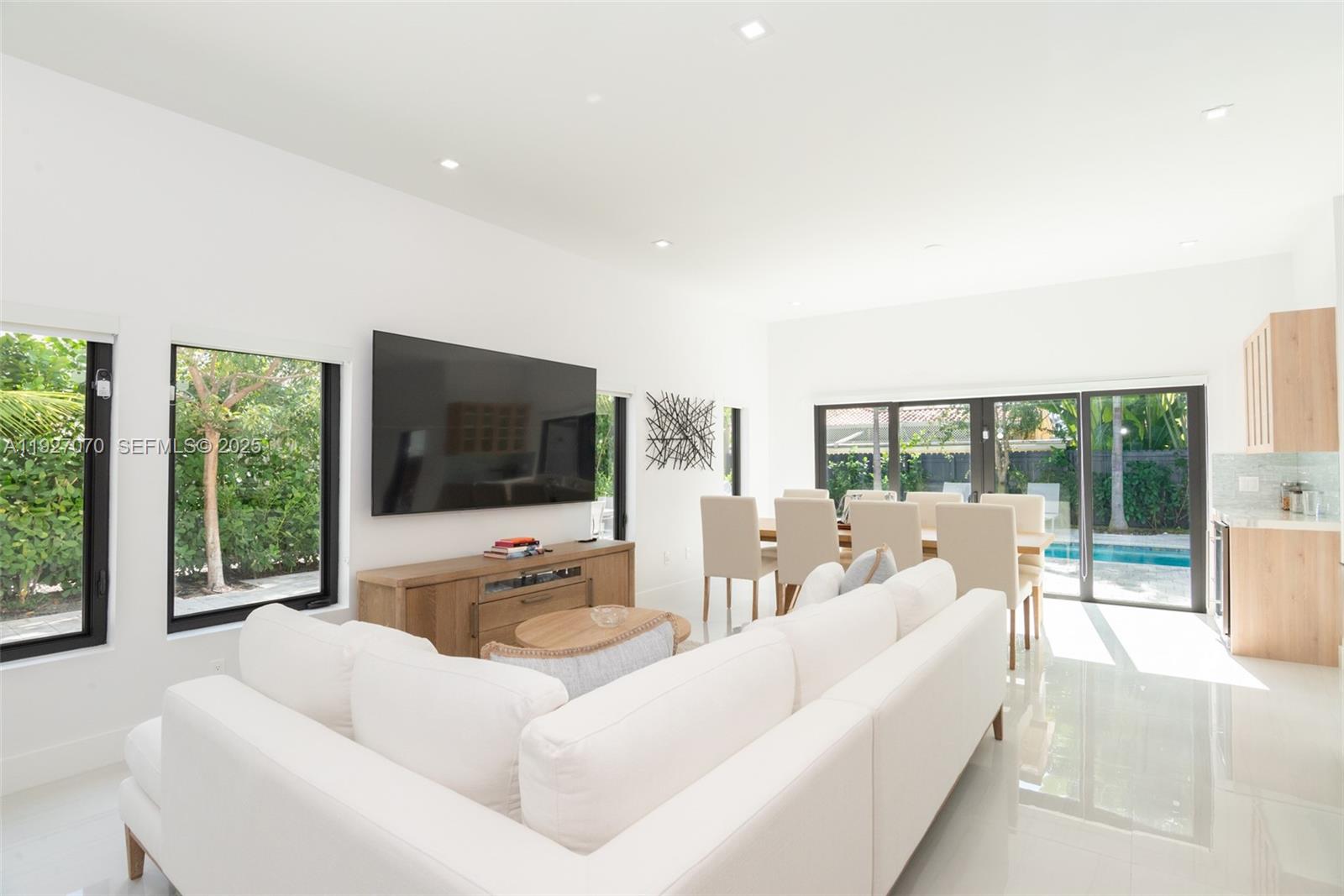 306 Plymouth Rd West Palm Beach, FL 33405