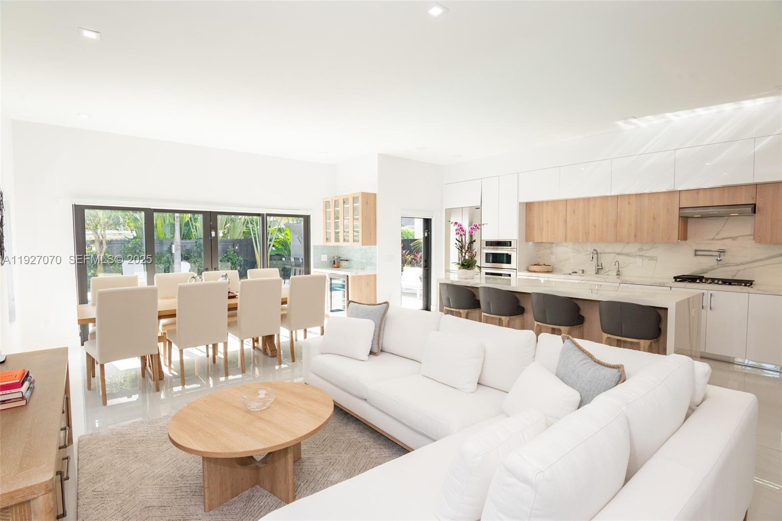 306 Plymouth Rd West Palm Beach, FL 33405