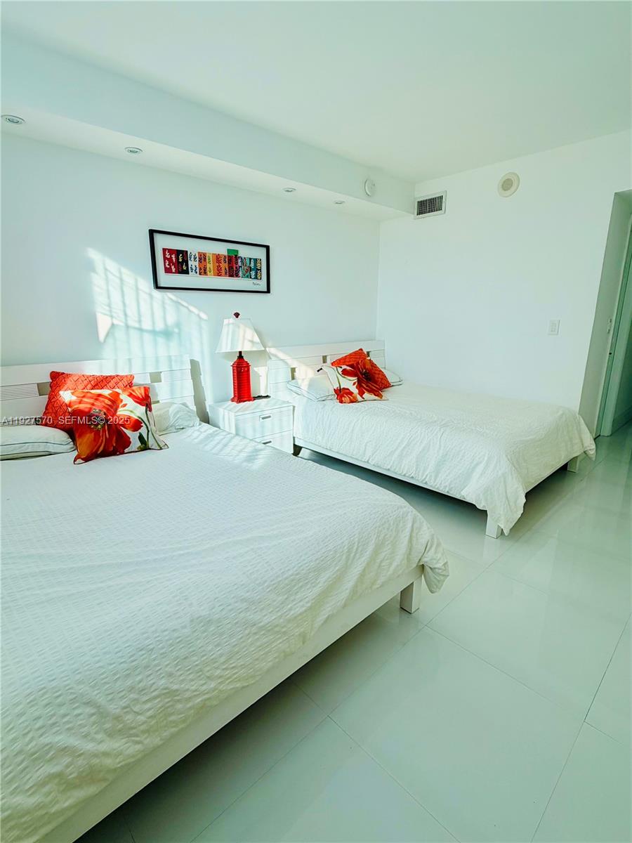 19370 Collins Ave #902 Sunny Isles Beach, FL 33160