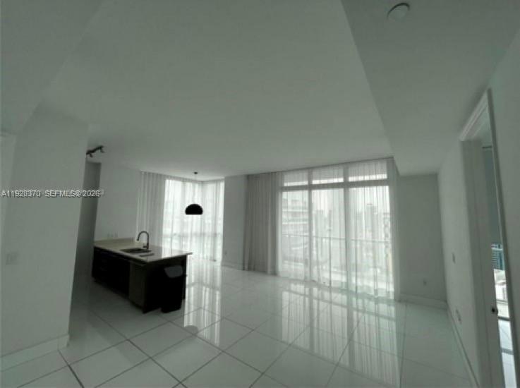 image 500 Brickell West2